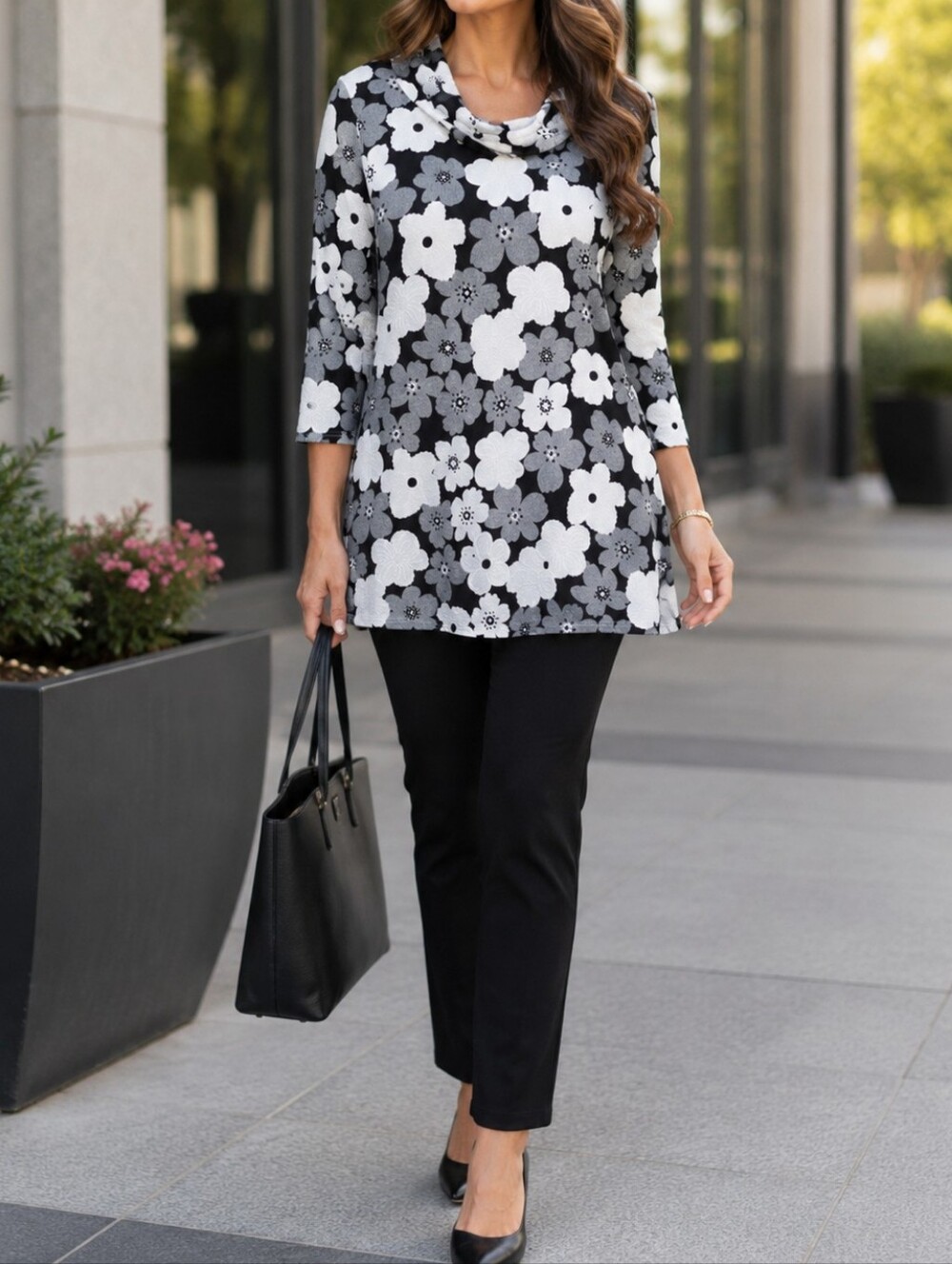 Papillon Blanc Black & White Floral Knit Tunic Top Cowl Neck 3/4 Sleeve Stretch